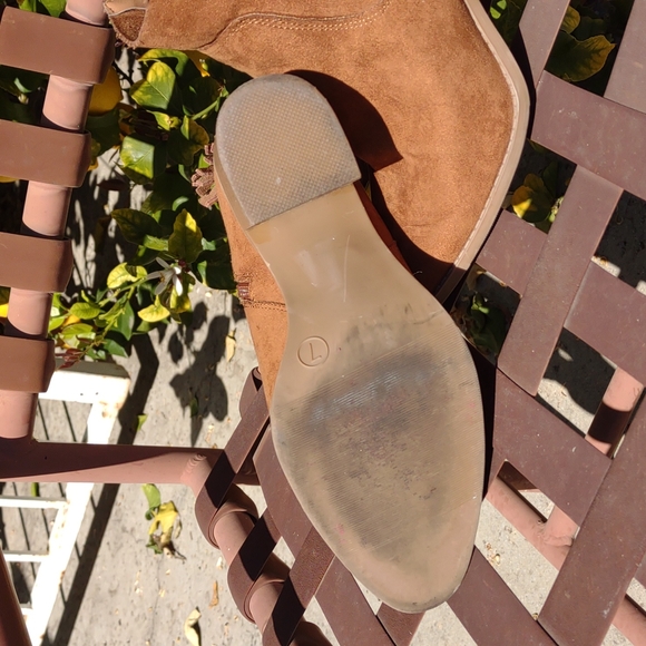 Universal Thread Light Brown Suede Booties Side Zipper 7 - Picture 6 of 8